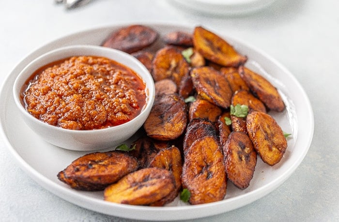 Fried-Plantains-with-Hot-Pepper-Sauce-2